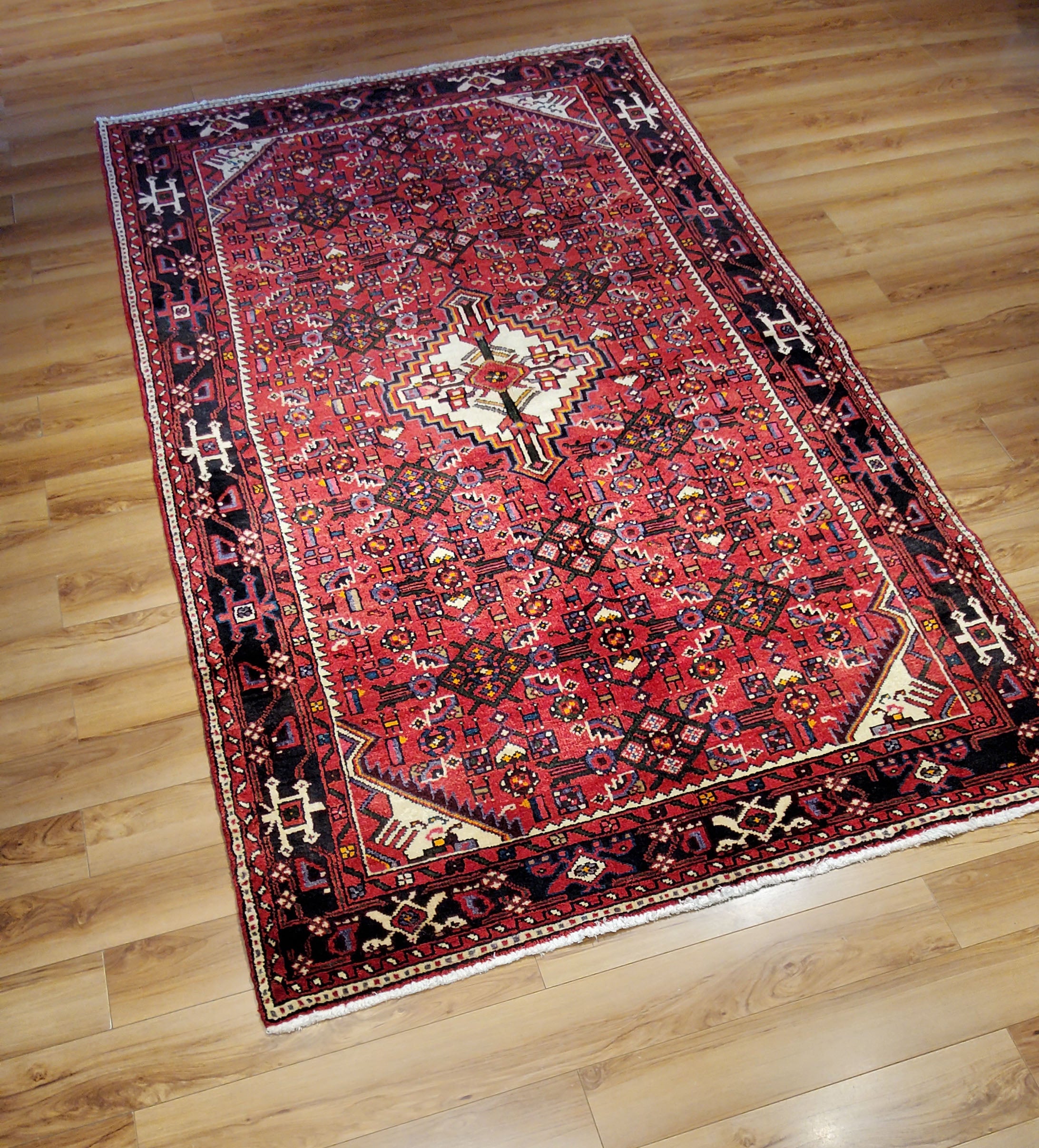 Hosseinabad Rugs