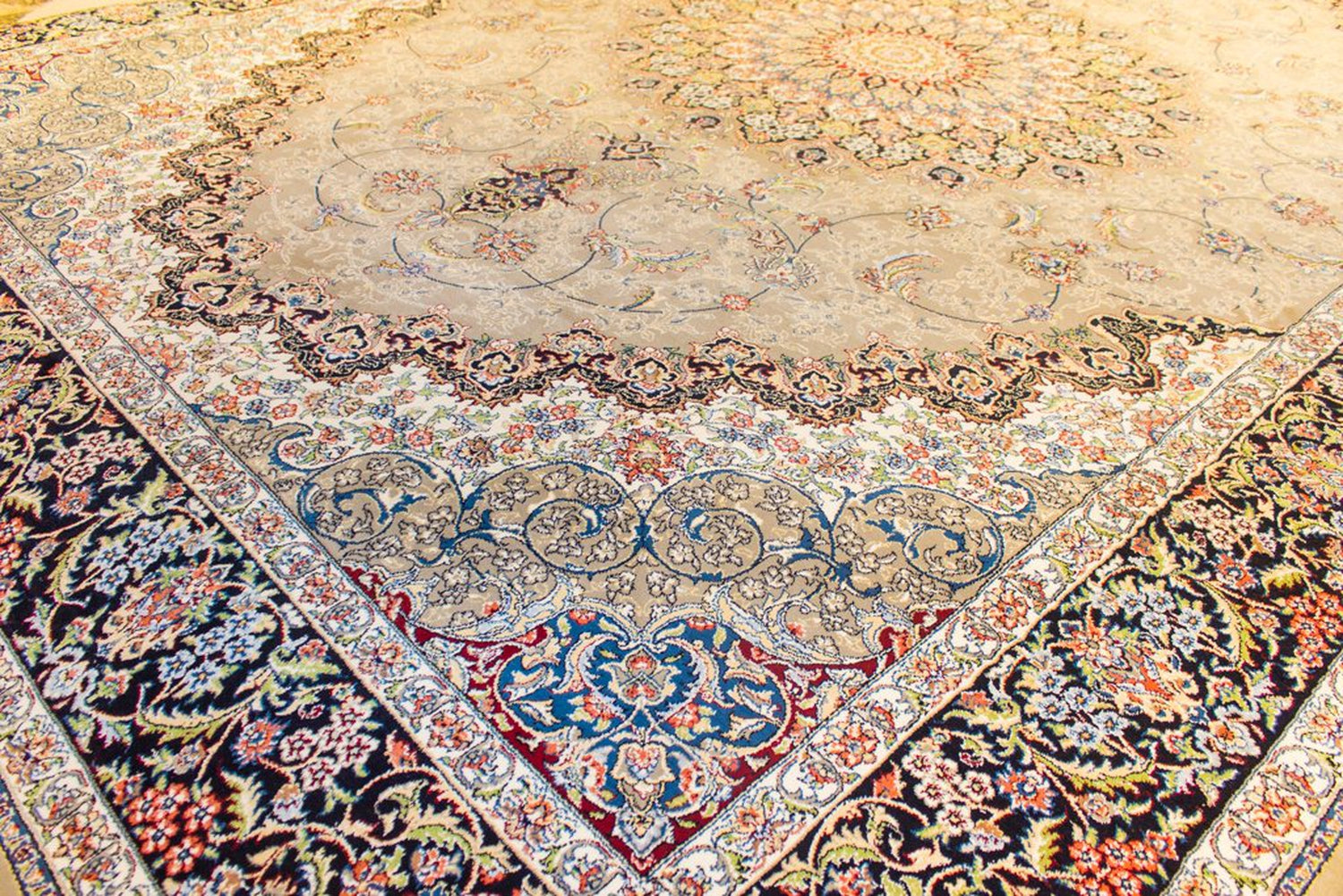 Isfahan Rugs